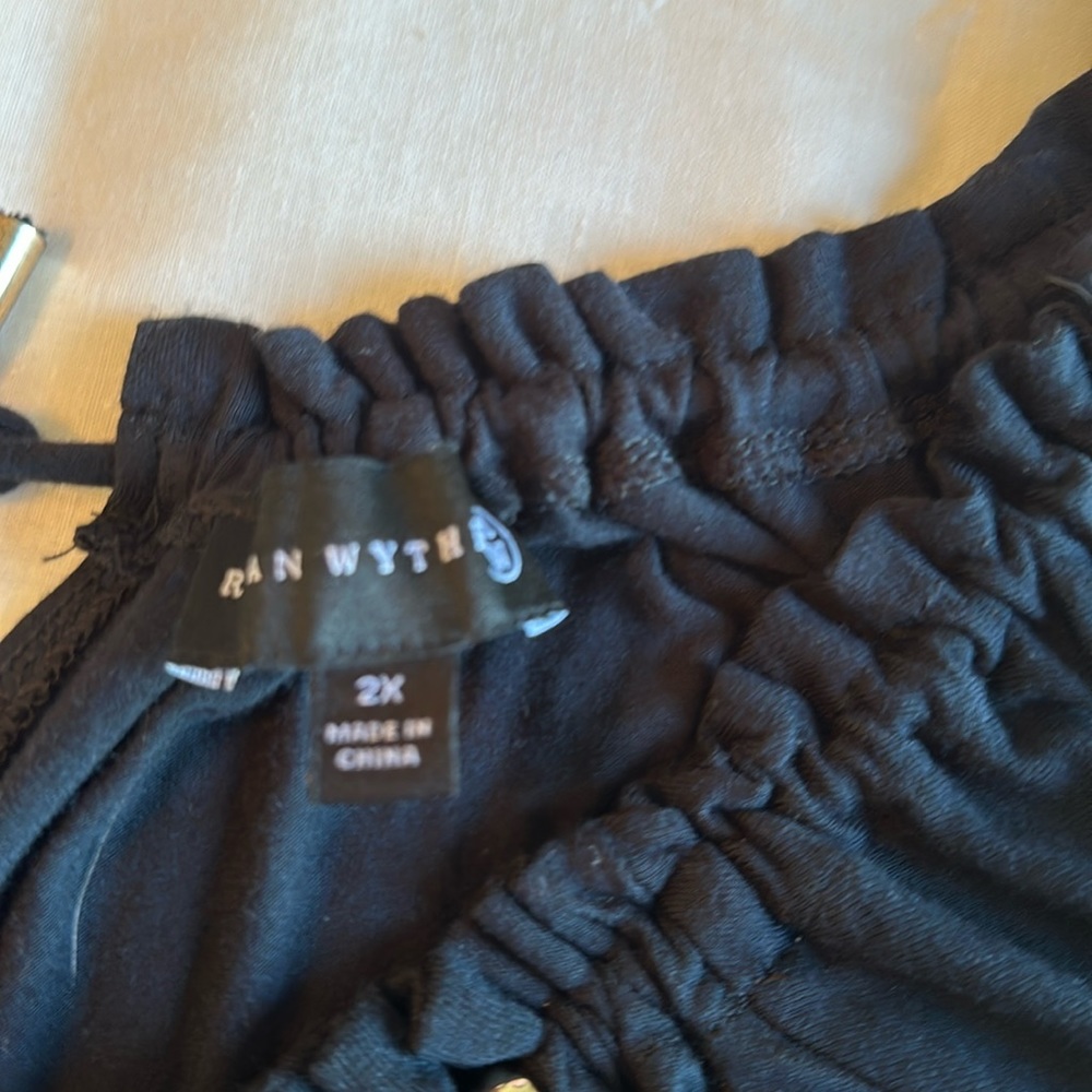 Nice cotton 2X tank top. Fully adjustable neckline. Super cute and comfy